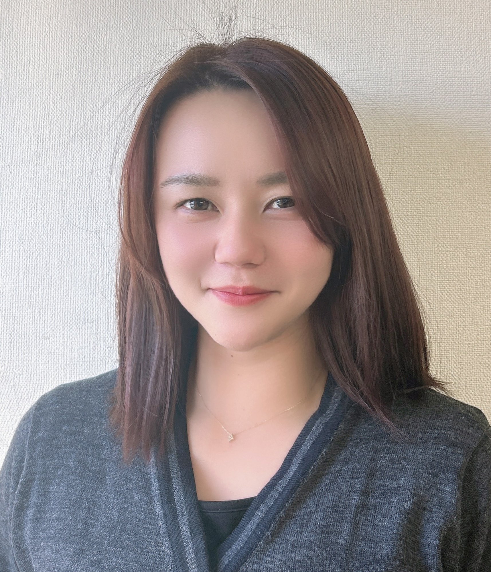 青空製パン株式会社_坂本彩様_写真r2(トリミング済み)